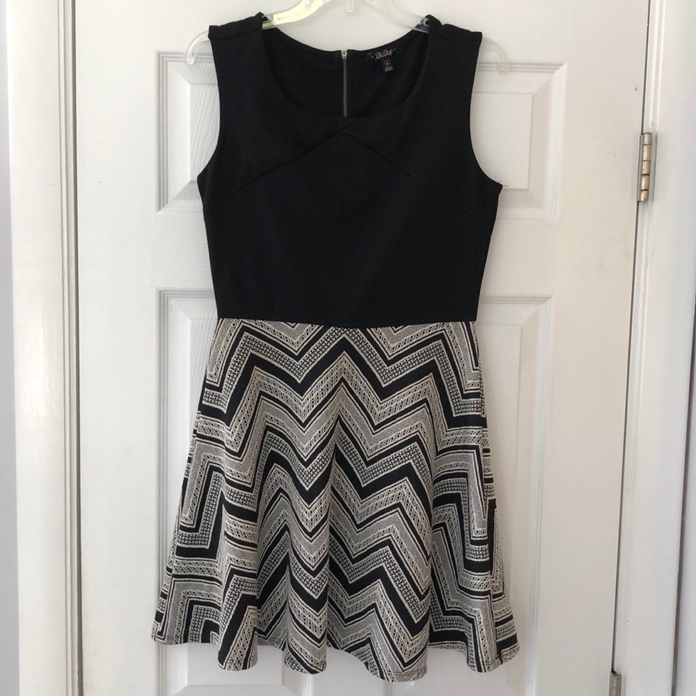 Black and cream mini dress